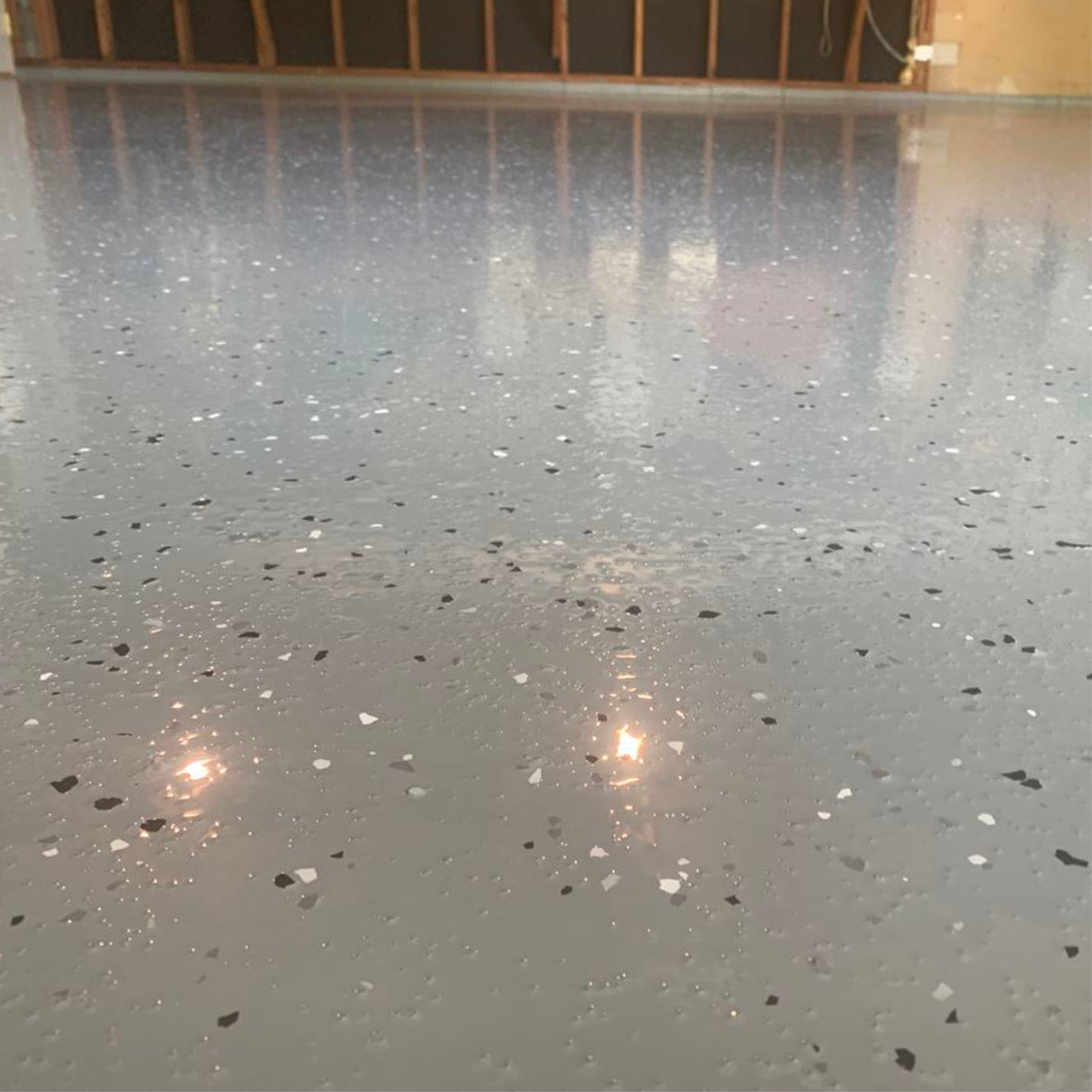 LAC POLIURETANIC RT LUCIOS BETON, METAL, LEMN